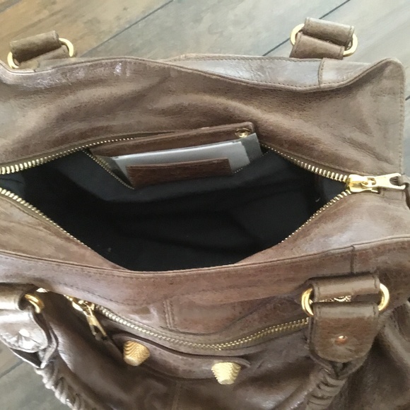 Balenciaga Brown bag with gold hardware - Picture 2 of 8